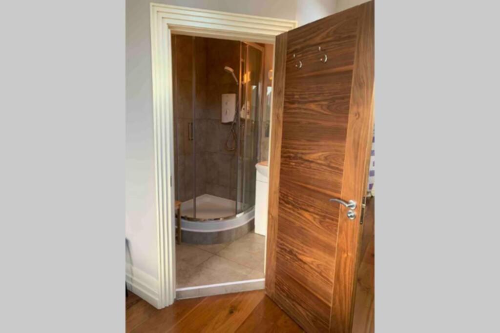 Centre Of Dingle Town - Luxury Holiday Apartment Kültér fotó